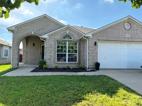 4809 Jodi Dr, Fort Worth, TX 76244