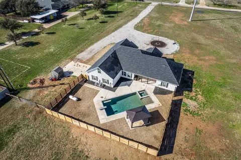1107 Bowman Rd, Wichita Falls, TX 76308