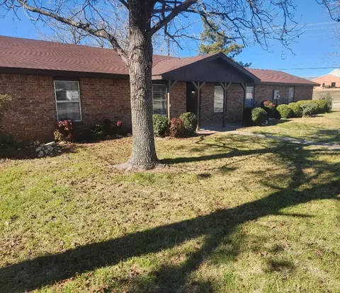 2606 S Garland St, Decatur, TX 76234