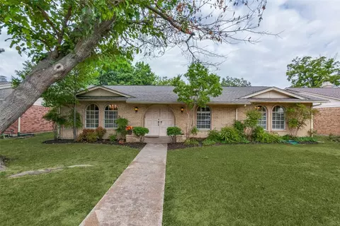 2621 Brook Hollow Ln, Mesquite, TX 75150