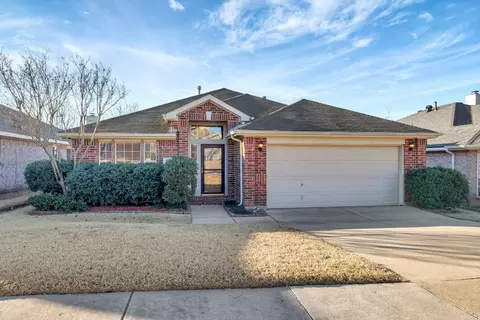 406 Paint Rock Ct, Euless, TX 76040