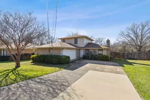 5106 Parliament Dr, Arlington, TX 76017