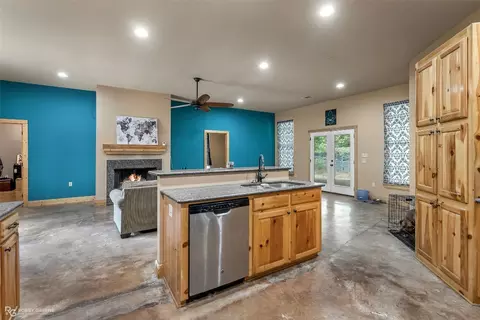 Kitchen - 688 Crouch Rd, Benton, LA 71006 photo 2 of 4