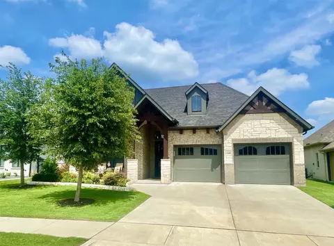 1140 Aviara Ct, Granbury, TX 76048