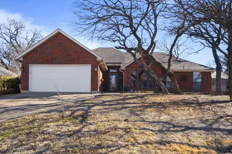 7708 Driftwood Ct, North Richland Hills, TX 76182