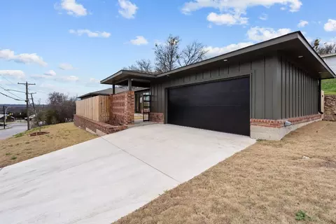 1400 NW 18th St, Fort Worth, TX 76164