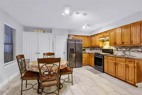 Kitchen - 712 Maple St, Howe, TX 75459 photo 1 of 2