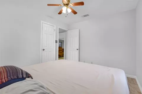 Bedroom - 712 Maple St, Howe, TX 75459 photo 5 of 7
