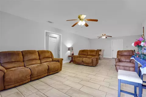 Living - 712 Maple St, Howe, TX 75459 photo 3 of 3