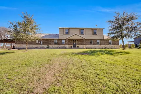 260 Cox Rd, Waxahachie, TX 75167