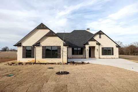 261 Coyote Creek Dr, Gordonville, TX 76245