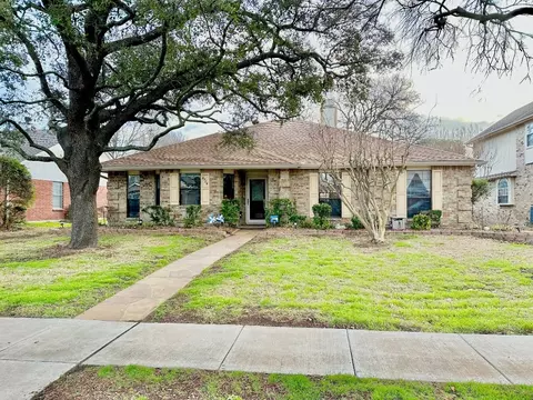 6724 Aimpoint Dr, Plano, TX 75023