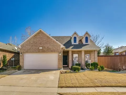12836 Parkersburg Dr, Fort Worth, TX 76244