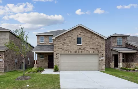 2045 Henrietta Dr, Forney, TX 75126