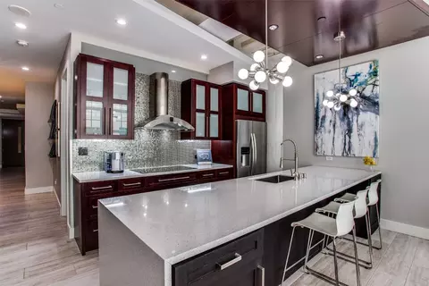 2600 W 7th St #1305, Fort Worth, TX 76107