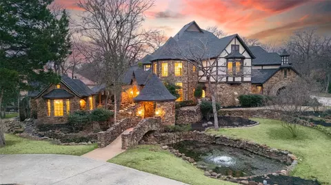 4605 Tour 18 Dr, Flower Mound, TX 75022