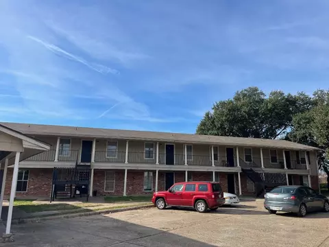 2010 W Algonquin Trl, Shreveport, LA 71107