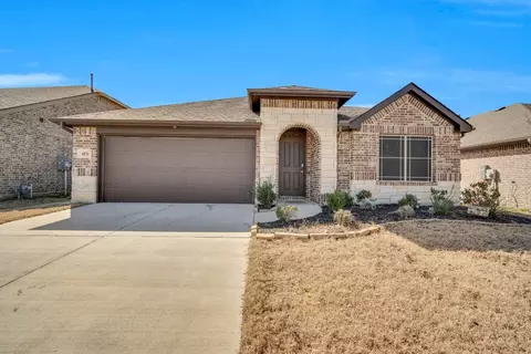 1076 Nighthawk Trl, Alvarado, TX 76009