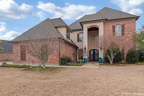 9560 Rochel Dr, Shreveport, LA 71115