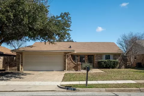 8012 Katie Ln, Watauga, TX 76148