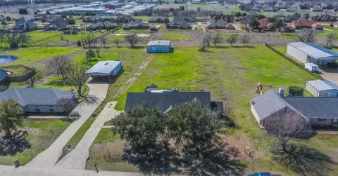 9412 Homestead Ln, Forney, TX 75126