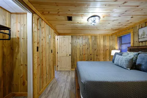 Bedroom - 89 Greenling Rd, Broken Bow, OK 74728 photo 5 of 7