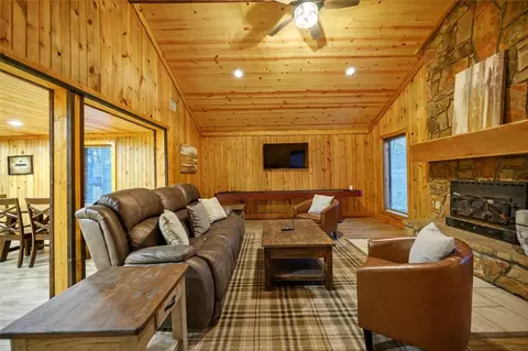 Living - 89 Greenling Rd, Broken Bow, OK 74728 photo 1 of 4