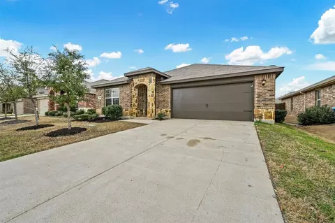 2319 Julia Ln, Forney, TX 75126