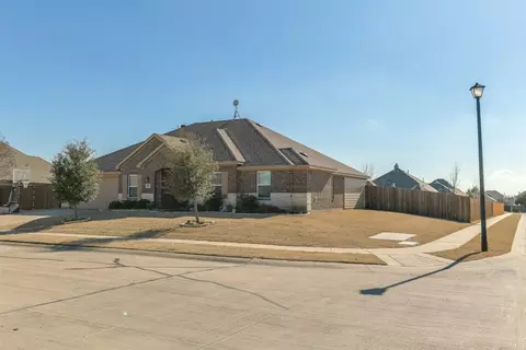 100 Citation Ln, Waxahachie, TX 75165