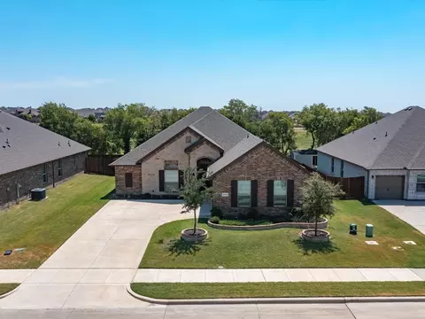 5646 Briana Dr, Midlothian, TX 76065