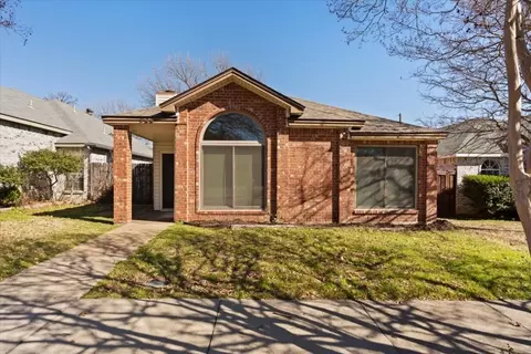 244 Lydia Cir, Irving, TX 75060
