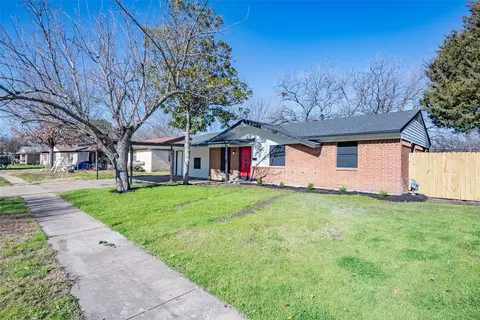 338 Baron Pl, Grand Prairie, TX 75051