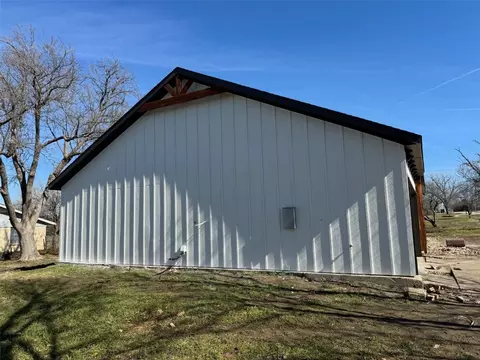 502 W 3rd St, Venus, TX 76084 photo 4