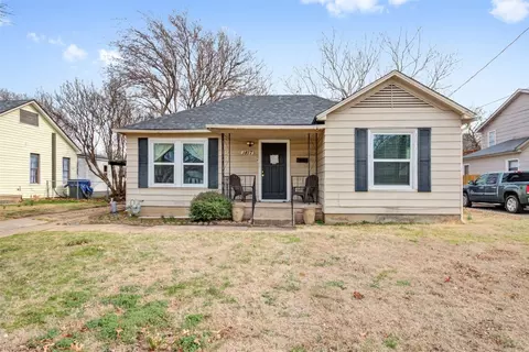 1817 N Wharton St, Sherman, TX 75092