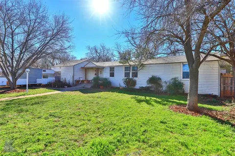 2433 N 5th St, Abilene, TX 79603