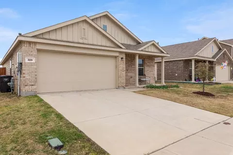 Exterior - 329 Falling Star Dr, Haslet, TX 76052 photo 5 of 6