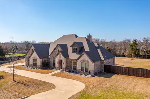 6251 Limestone Ln, Midlothian, TX 76065