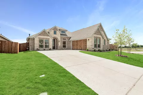 1352 Rothland Ln, Red Oak, TX 75154