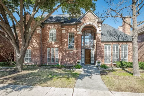 5115 Scarborough Ln, Dallas, TX 75287