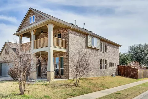 9709 Meadowpark Dr, Argyle, TX 76226