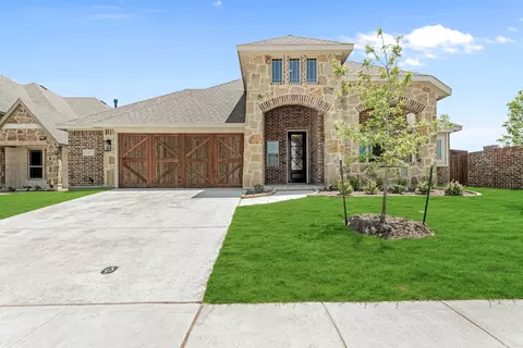 1352 Beaumont Ln, Red Oak, TX 75154