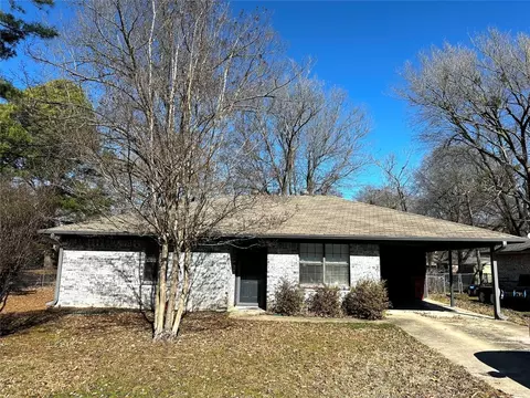 6275 Inwood Dr, Reno, TX 75462