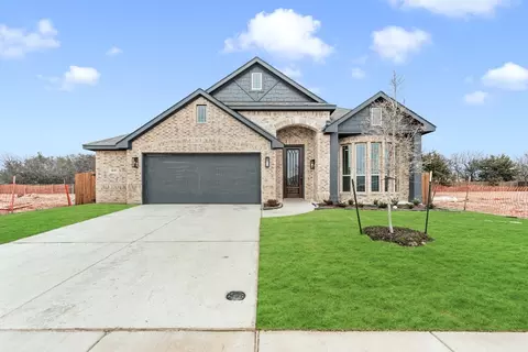 400 Chestnut Ln, Glenn Heights, TX 75154