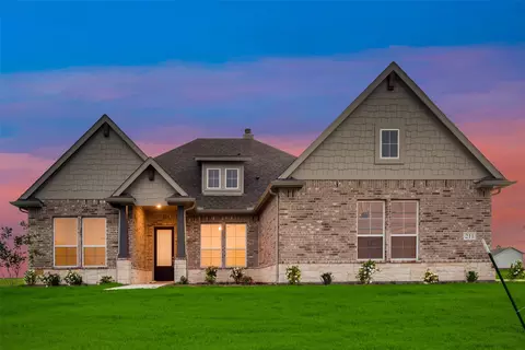 211 Big Bend Trl, Valley View, TX 76272