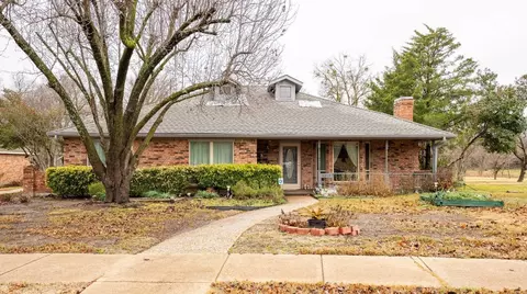 6317 Parkview Dr, Sachse, TX 75048