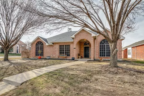 4509 Saddlebrook Dr, Carrollton, TX 75010