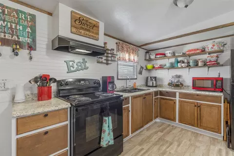 1100 Lisa St, Cleburne, TX 76031