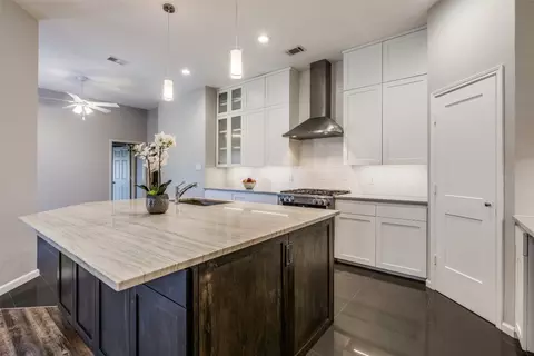 325 Shady Timbers Ln, Murphy, TX 75094