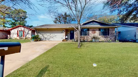 2707 Shawn Dr, Denison, TX 75020