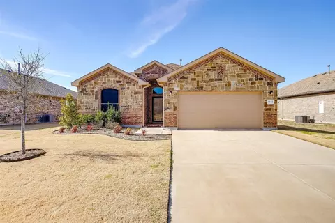 1202 Tiburon Trl, Cleburne, TX 76033